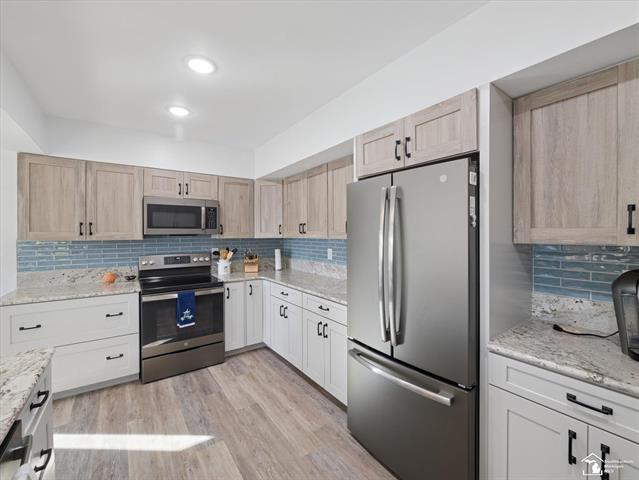 Builiding view eleven for 7302 Lakeview Dr, Hillsdale, MI. 49242