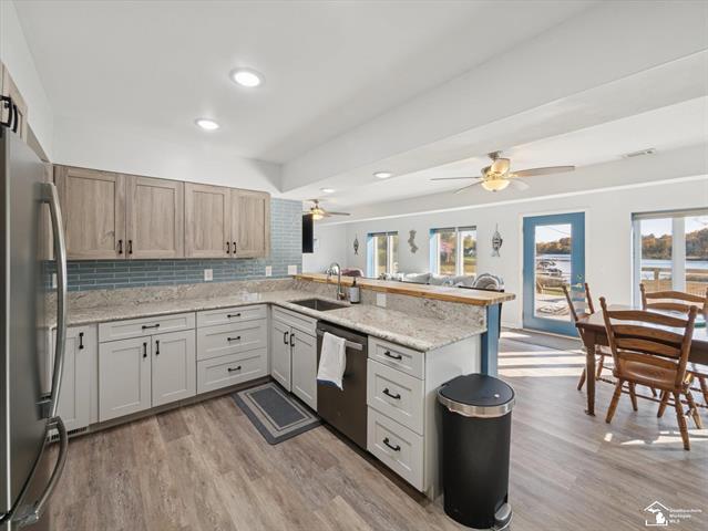 Builiding view nine for 7302 Lakeview Dr, Hillsdale, MI. 49242