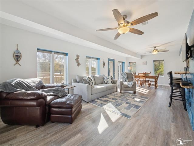 Builiding view seven for 7302 Lakeview Dr, Hillsdale, MI. 49242