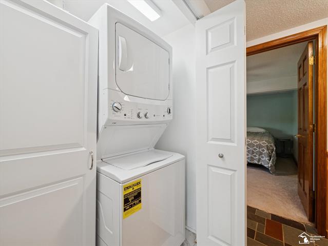 Builiding view twenty eight for 7302 Lakeview Dr, Hillsdale, MI. 49242