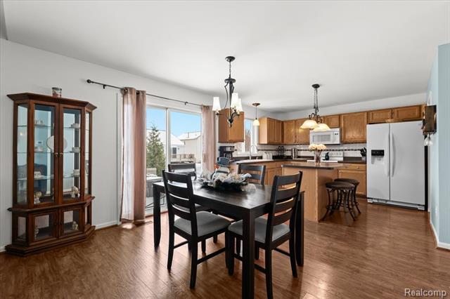 Builiding view seven for 5071 Meadow Crest, Holly, MI. 48442