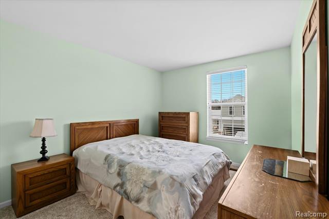 Builiding view seventeen for 5071 Meadow Crest, Holly, MI. 48442