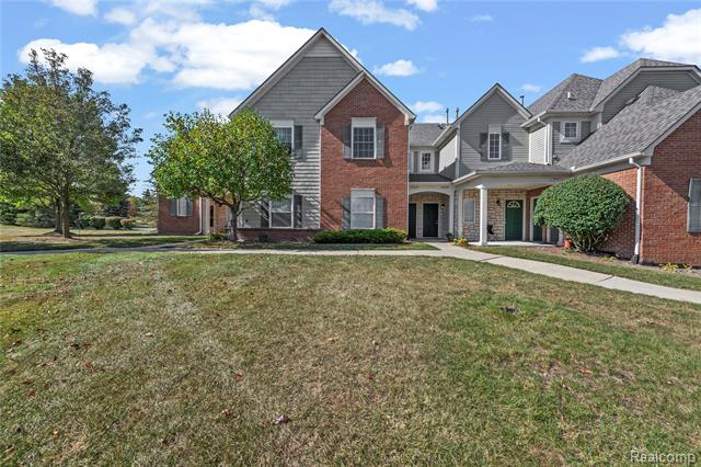 Builiding view two for 54673 Marissa, Shelby Township, MI. 48316