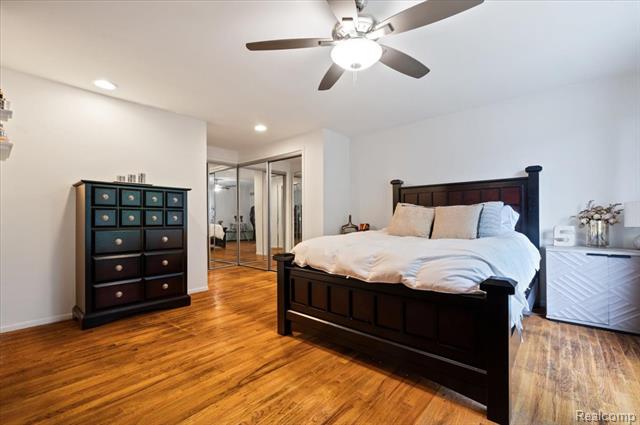 Builiding view fourteen for 8323 Karam, Warren, MI. 48093