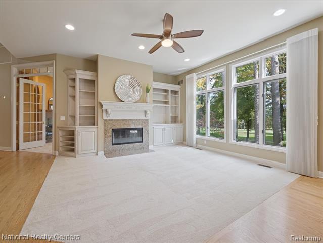 Builiding view twelve for 1569 Gleneagles, Highland, MI. 48357