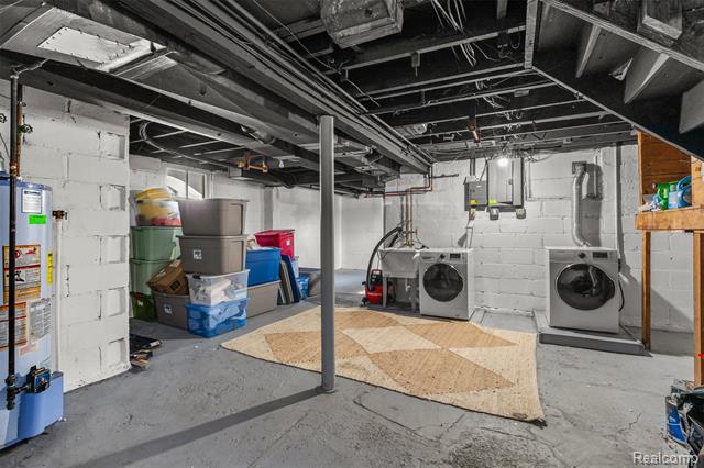 Builiding view sixteen for 610 E Farnum, Royal Oak, MI. 48067