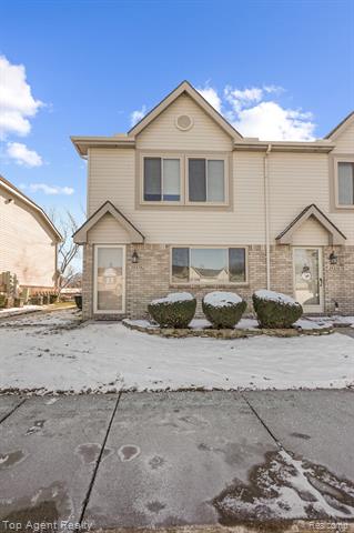 Builiding view one for 29378 Maurice Ct, New Baltimore, MI. 48047