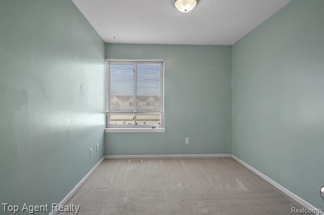 Builiding view seventeen for 29378 Maurice Ct, New Baltimore, MI. 48047