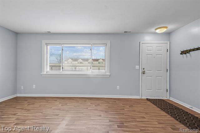 Builiding view three for 29378 Maurice Ct, New Baltimore, MI. 48047