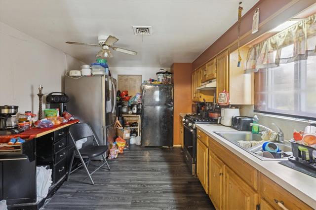 Builiding view three for 1961 Lincoln, Bay City, MI. 48708