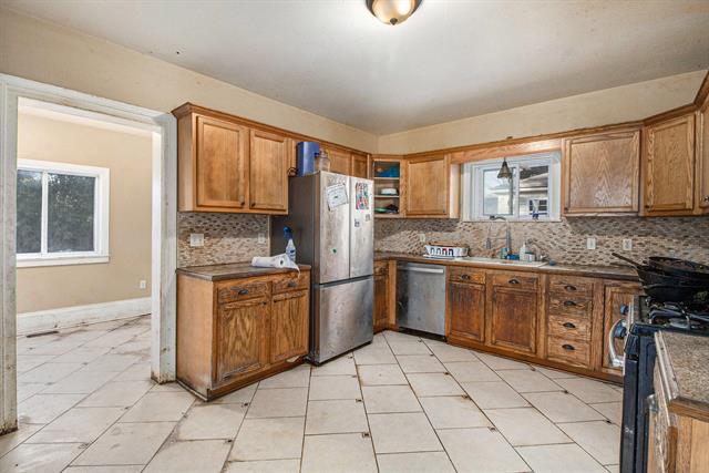 Builiding view eleven for 4229 Mill, North Branch, MI. 48461