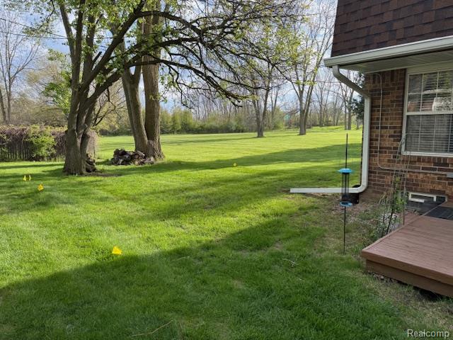 Builiding view six for 6351 Beechfield, Lansing, MI. 48911