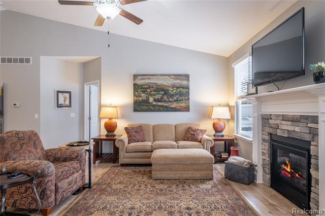 Builiding view eight for 3227 Waverly Woods, Howell, MI. 48843