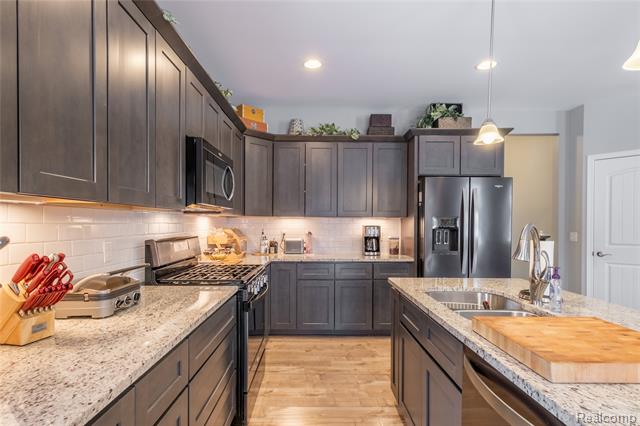 Builiding view eleven for 3227 Waverly Woods, Howell, MI. 48843