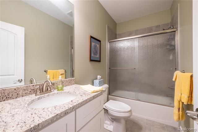 Builiding view twenty for 3227 Waverly Woods, Howell, MI. 48843