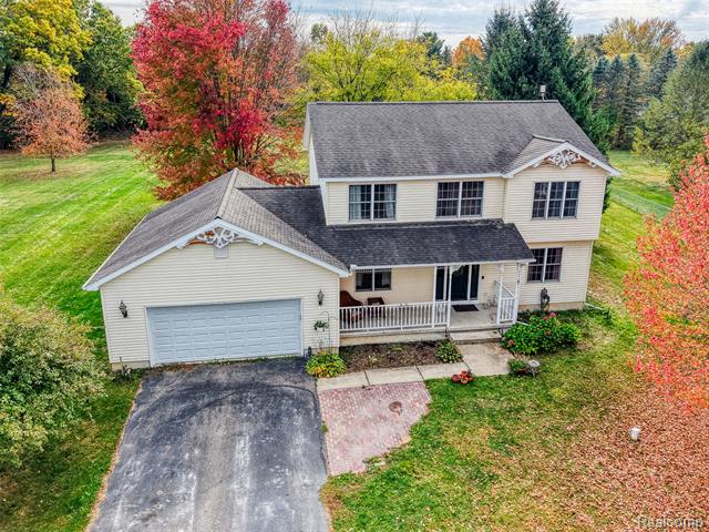 Builiding view twenty nine for 10887 Mackinaw, Fowlerville, MI. 48836