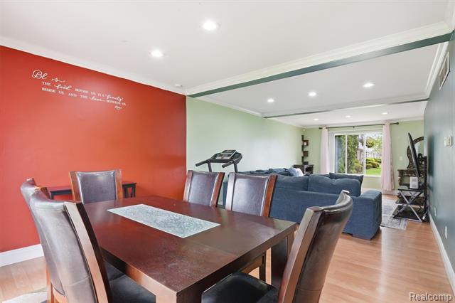 Builiding view twenty two for 26200 Franklin Pointe, Southfield, MI. 48034