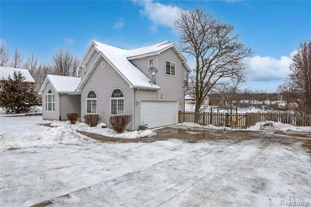 Builiding view one for 16359 Linden, Linden, MI. 48451