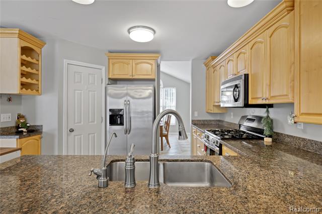 Builiding view six for 16359 Linden, Linden, MI. 48451