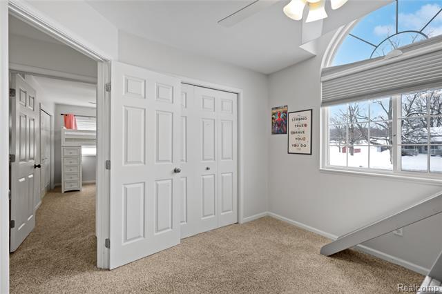 Builiding view thirty one for 16359 Linden, Linden, MI. 48451