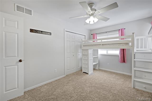 Builiding view twenty nine for 16359 Linden, Linden, MI. 48451