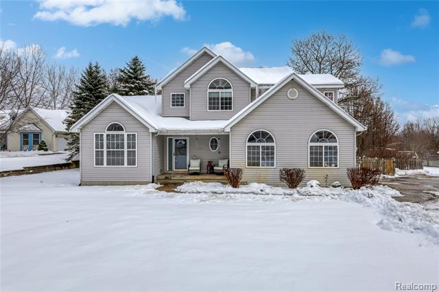 front view for 16359 Linden Road, Linden, Mi. 48451