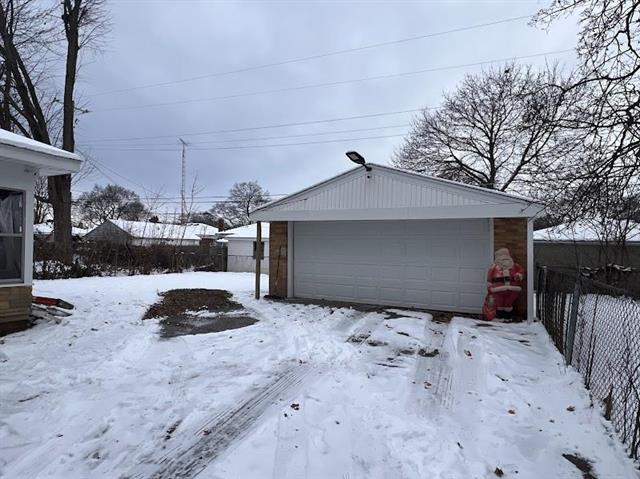 Builiding view eleven for 5413 Fleming, Flint, MI. 48504