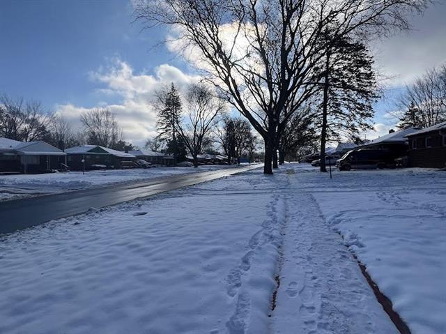 Builiding view fourteen for 5413 Fleming, Flint, MI. 48504