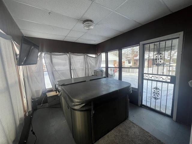 Builiding view ten for 5413 Fleming, Flint, MI. 48504