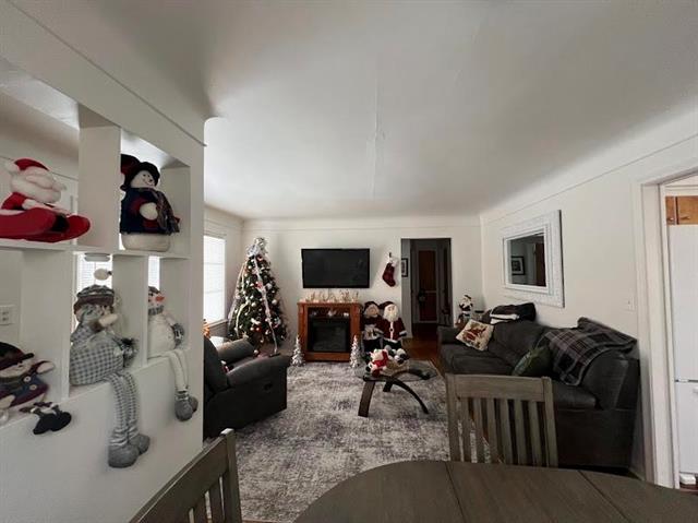 Builiding view two for 5413 Fleming, Flint, MI. 48504