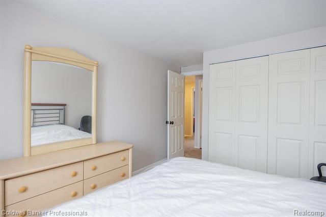 Builiding view fifteen for 41272 Lehigh, Northville, MI. 48167