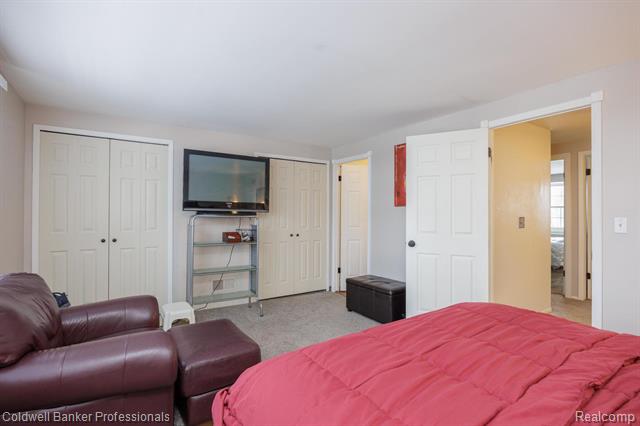 Builiding view seventeen for 41272 Lehigh, Northville, MI. 48167