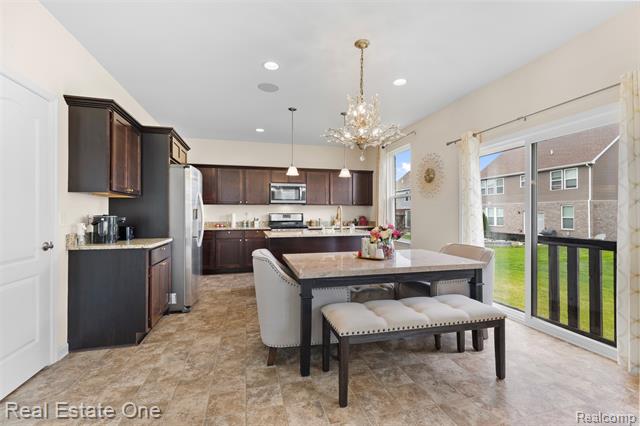 Builiding view seven for 36950 Everett Dr, Westland, MI. 48185