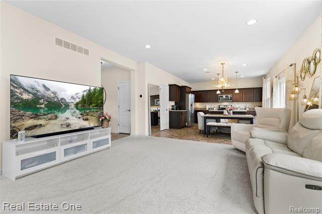 Builiding view six for 36950 Everett Dr, Westland, MI. 48185