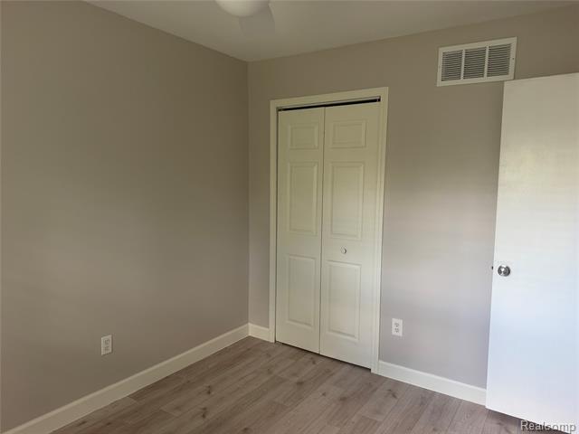 Builiding view fourteen for 934 Harvard, Berkley, MI. 48072