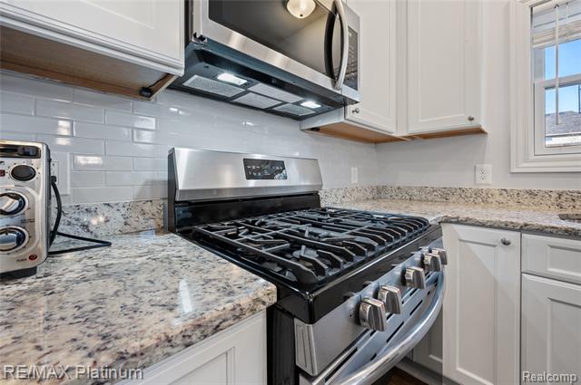 Builiding view five for 8209 Lee, Brighton, MI. 48116