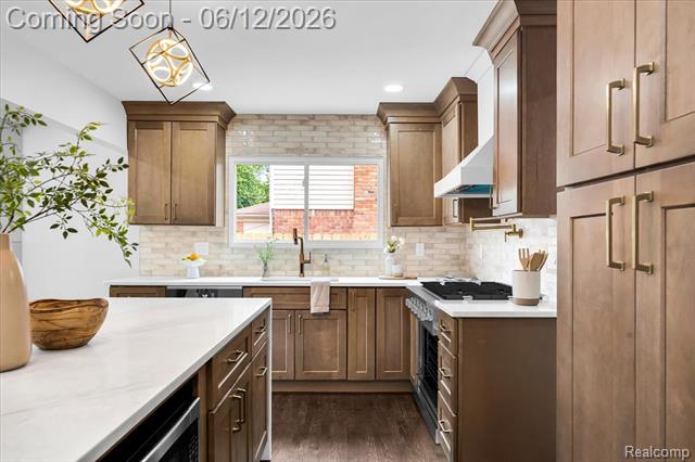 Builiding view fourteen for 20200 Brookshire, Southfield, MI. 48076
