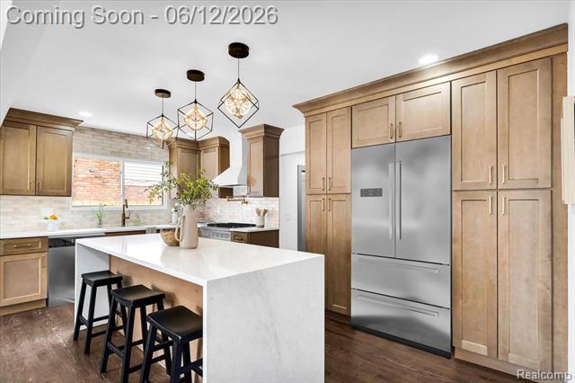 Builiding view thirteen for 20200 Brookshire, Southfield, MI. 48076