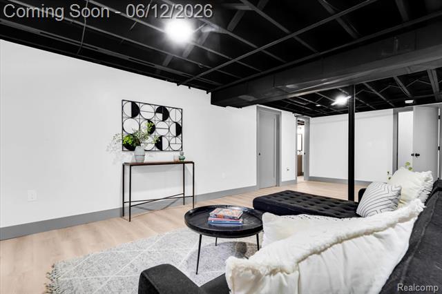 Builiding view thirty three for 20200 Brookshire, Southfield, MI. 48076