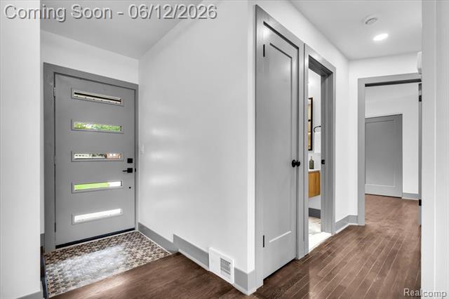 Builiding view three for 20200 Brookshire, Southfield, MI. 48076