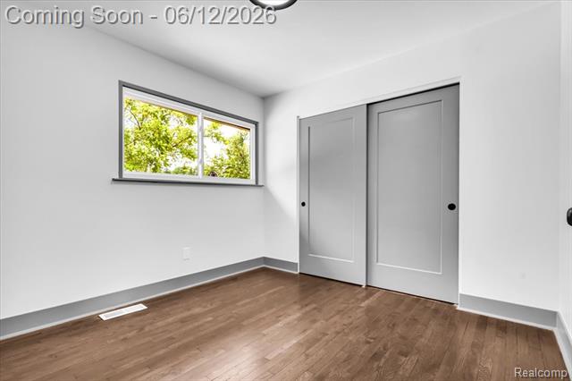 Builiding view twenty seven for 20200 Brookshire, Southfield, MI. 48076