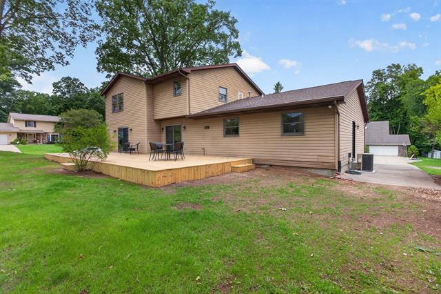 Builiding view fifty four for 5129 Bardstone St, Jackson, MI. 49201