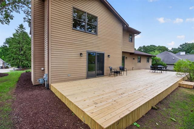 Builiding view fifty two for 5129 Bardstone St, Jackson, MI. 49201