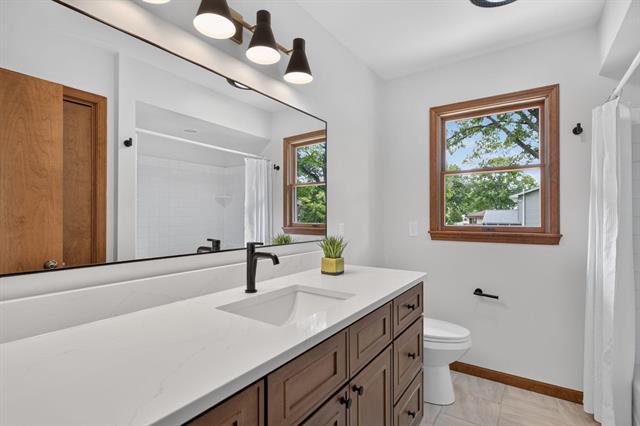 Builiding view forty two for 5129 Bardstone St, Jackson, MI. 49201