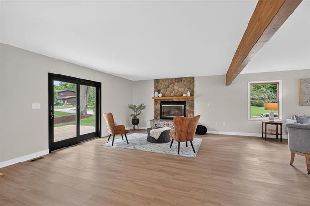 Builiding view six for 5129 Bardstone St, Jackson, MI. 49201