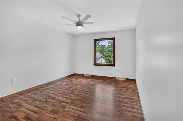 Builiding view thirty eight for 5129 Bardstone St, Jackson, MI. 49201