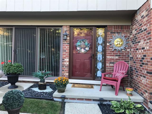 Builiding view eight for 42373 Dianna, Clinton Township, MI. 48038