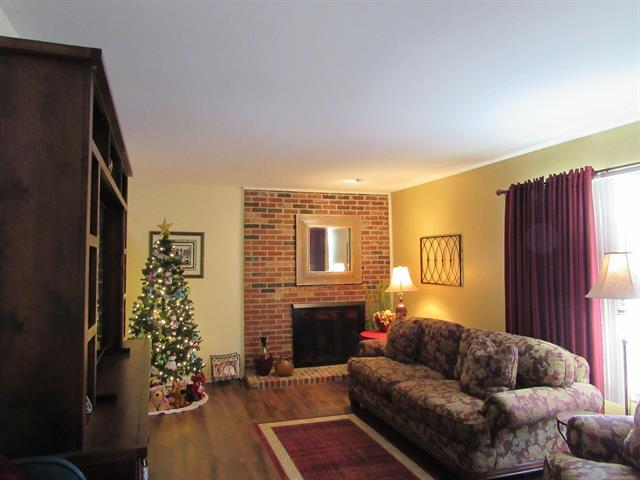 Builiding view sixteen for 42373 Dianna, Clinton Township, MI. 48038