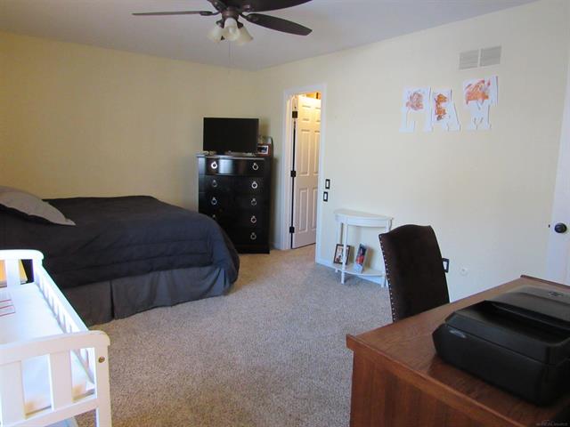 Builiding view twenty four for 42373 Dianna, Clinton Township, MI. 48038