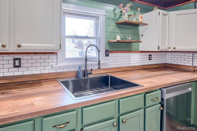 Builiding view nine for 285 Dirgo, Imlay City, MI. 48444